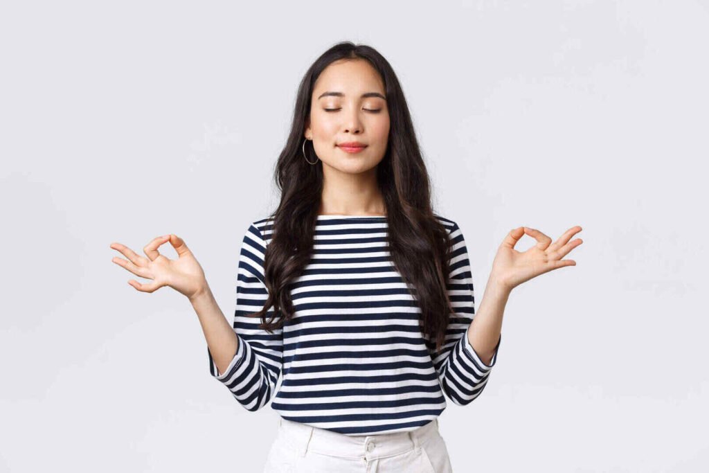 Esmeralda Stone Meditando